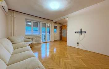 Harminckettesek tere