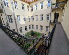 Oktogon-budapest_vi_keruelet_oktogon373881_22.jpg