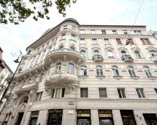Irányi utca-budapest_v_keruelet_iranyi_utca544876_21.jpg