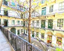 Jókai tér-budapest_vi_keruelet_jokai_ter364674_28.jpg