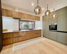 Tátika utca-toeroekbalint_tatika_utca453317_3.jpg