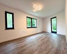 Szabadság utca-budapest_ii_keruelet_szabadsag_utca522384_5.jpg