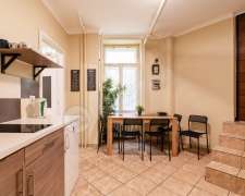 Révay köz-budapest_vi_keruelet_revay_koez546214_2.jpg