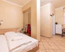 Révay köz-budapest_vi_keruelet_revay_koez546221_10.jpg