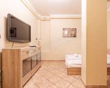 Révay köz-budapest_vi_keruelet_revay_koez546223_9.jpg