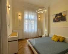 Kossuth Lajos utca-budapest_v_keruelet_kossuth_lajos_utca546642_3.jpg