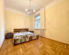 Falk Miksa utca-budapest_v_keruelet_falk_miksa_utca546818_14.jpg