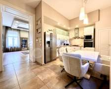 Vörösmarty utca-budapest_vi_keruelet_voeroesmarty_utca548721_1.jpg