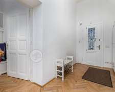 Hold utca-budapest_v_keruelet_hold_utca551339_7.jpg