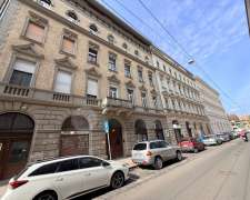 Vörösmarty utca-budapest_vi_keruelet_voeroesmarty_utca552439_28.jpg